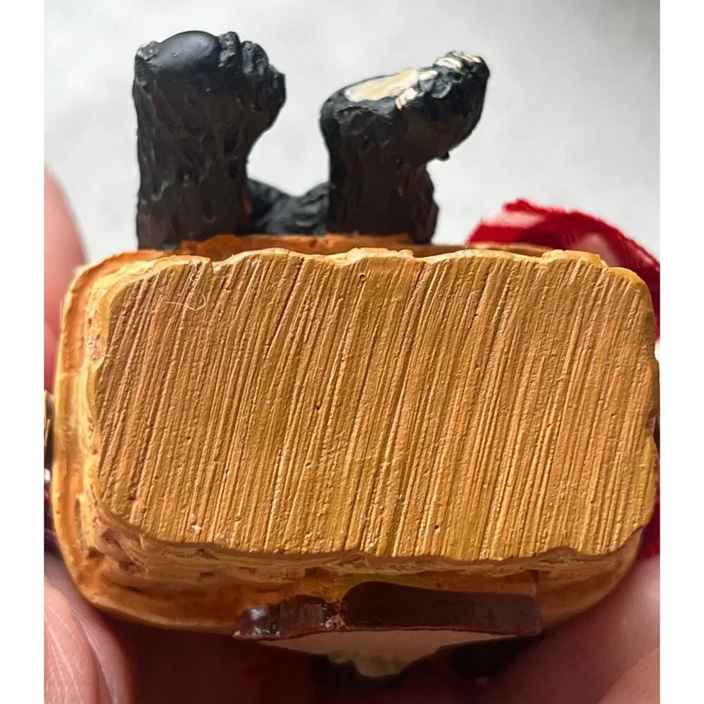 Black Bear In Basket Christmas Ornament With Red Ribbon By KSA Inc. NIB - Picture 9 of 10